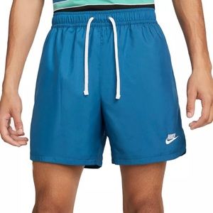 Nike Sportswear Sport Essentials
Men's Woven Lined Flow Shorts